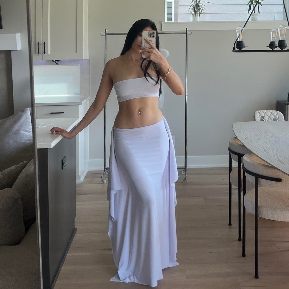 Aphrodite Set 🤍 - Picture 2 of 5